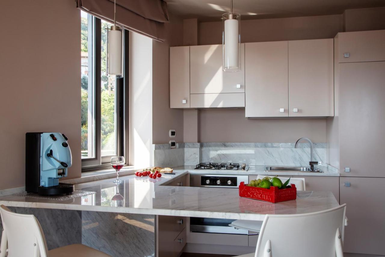 Appartement Fenetre sur le blue à Taormine Extérieur photo